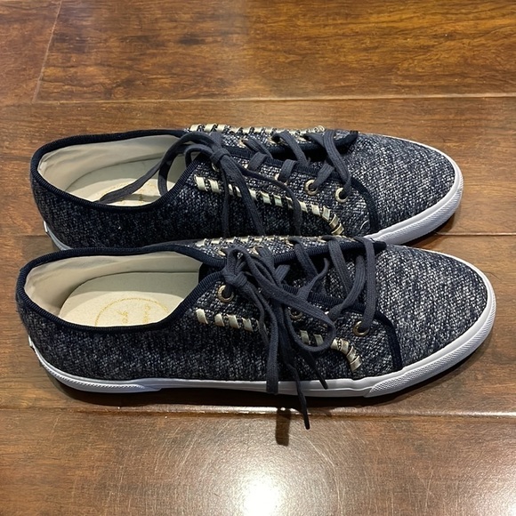 JACK ROGERS SNEAKERS size 10 - Picture 4 of 6